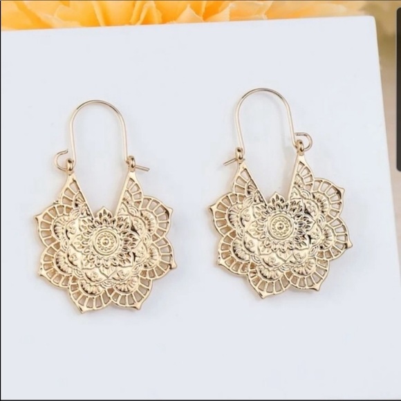 Mandala Filigree Yellow Gold Boho Hoops (72) - Picture 3 of 3